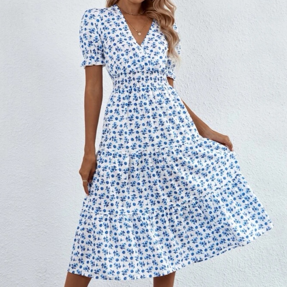 NWOT Floral print ruffle hem dress
